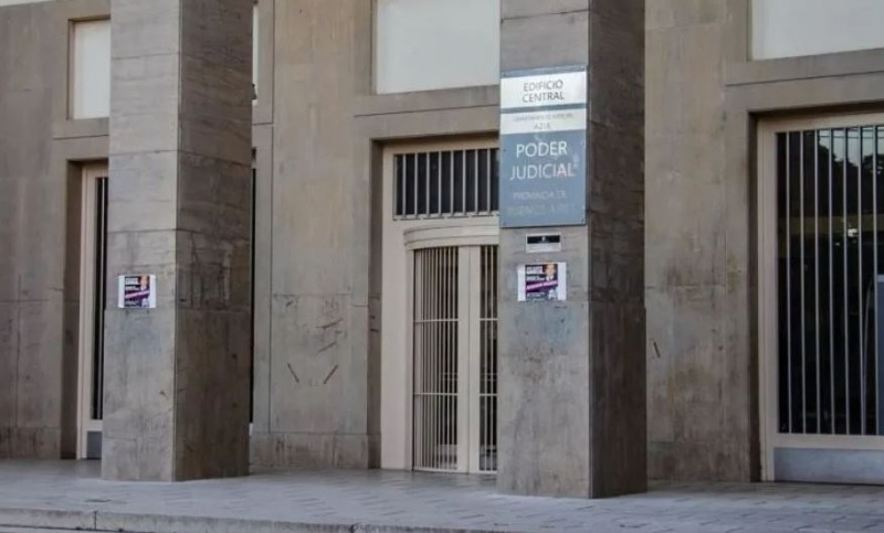 Condenado por abusar de su pareja, volvi a convivir con ella